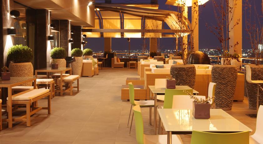 Landmark & Conference Center Отель 5*