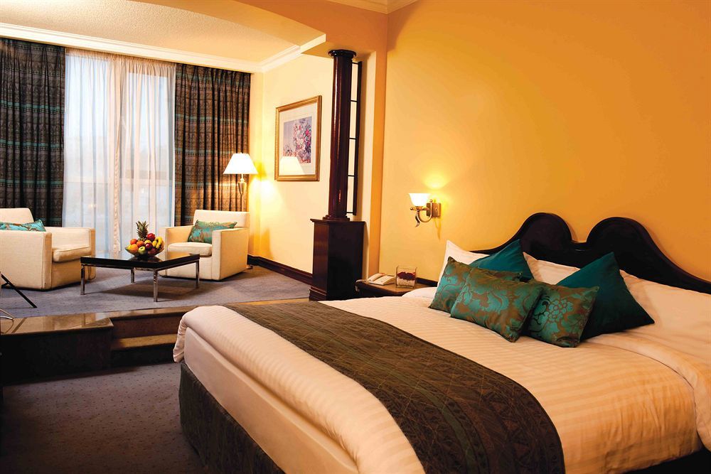Hotel Landmark & Conference Center 5*