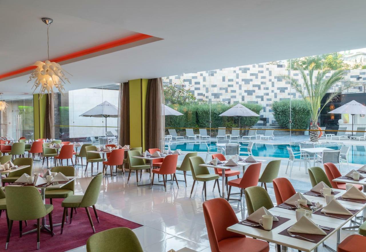Landmark & Conference Center Отель 5*